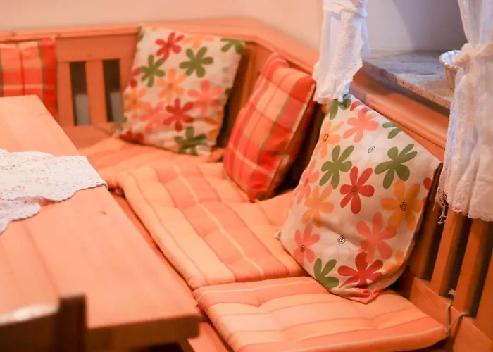 House Alpine Rose * מויסטראנה